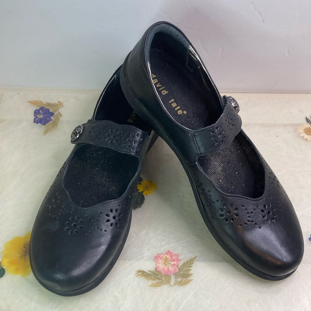 David Tate Black Flats with Brogue Details Size 8